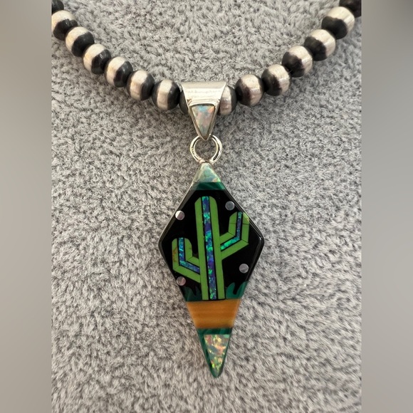 ❤️ Zuni Galaxy Native American Signed “GI” Saguro Cactus Desert Pendant 4.1gms - Picture 12 of 14